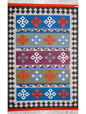 Flatwoven carpet with solid-color geometric Aztec motif – modern artisanal rug